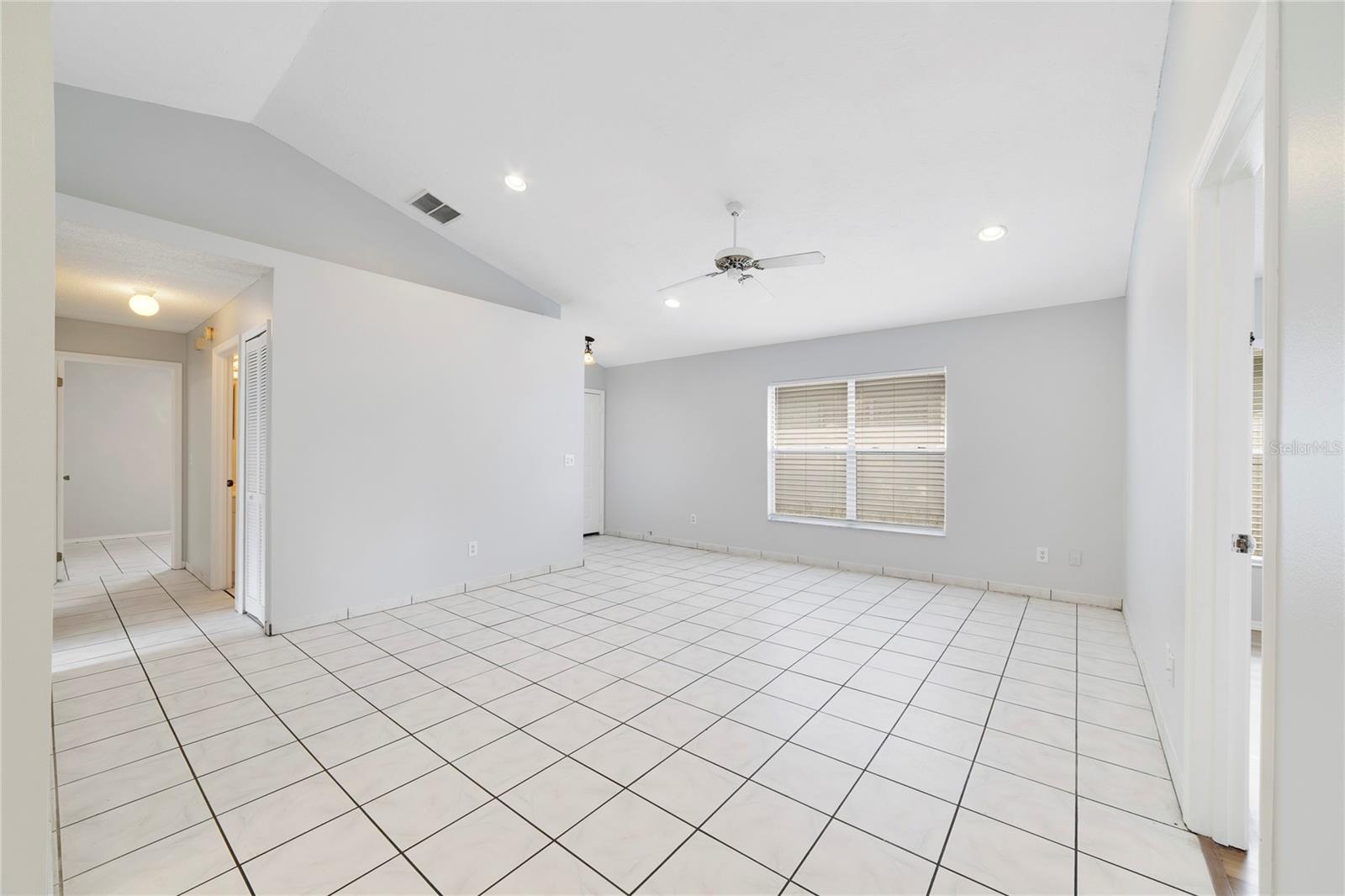 PINEY WOODS POINT - Residential