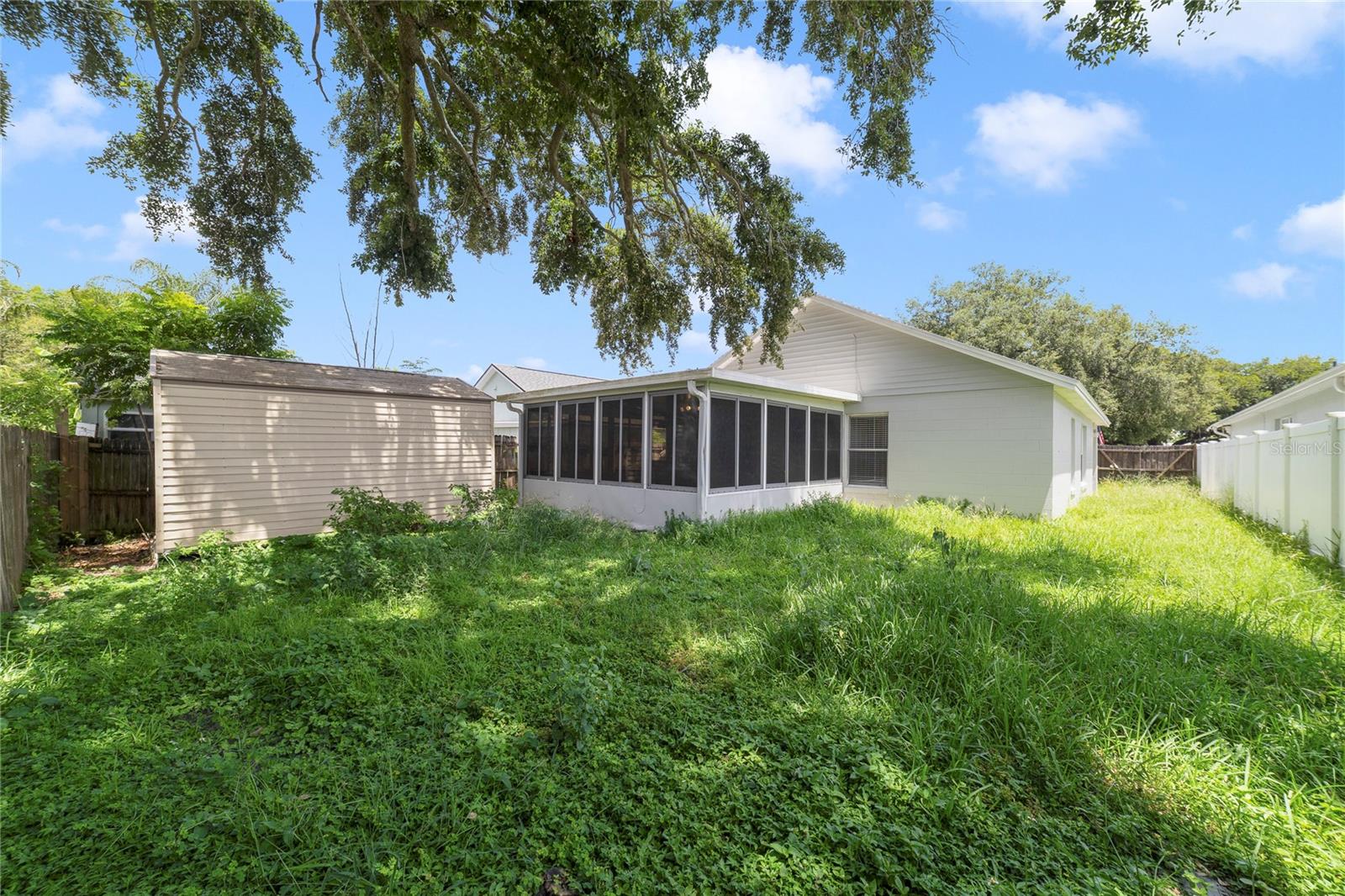 PINEY WOODS POINT - Residential