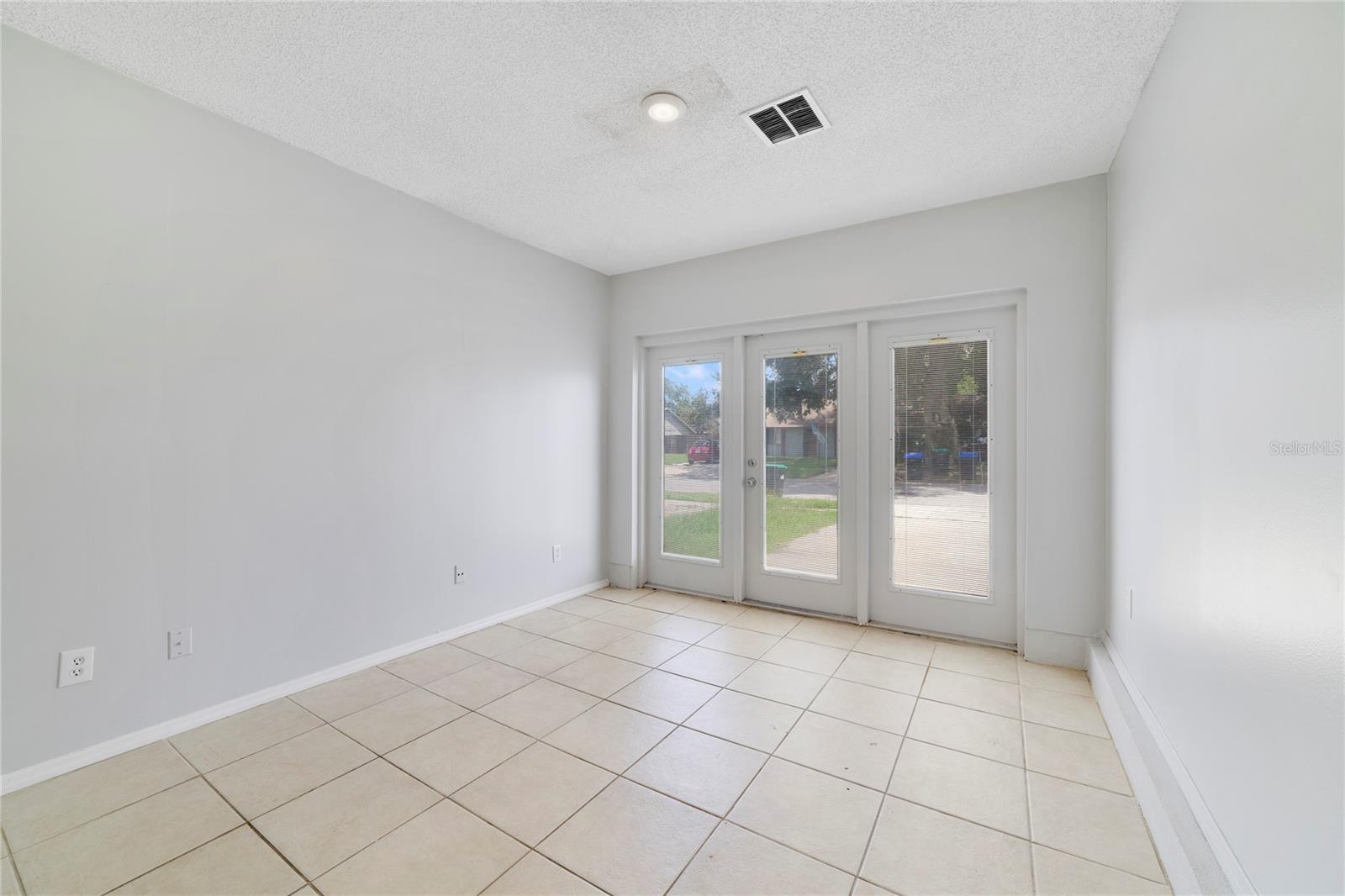 PINEY WOODS POINT - Residential