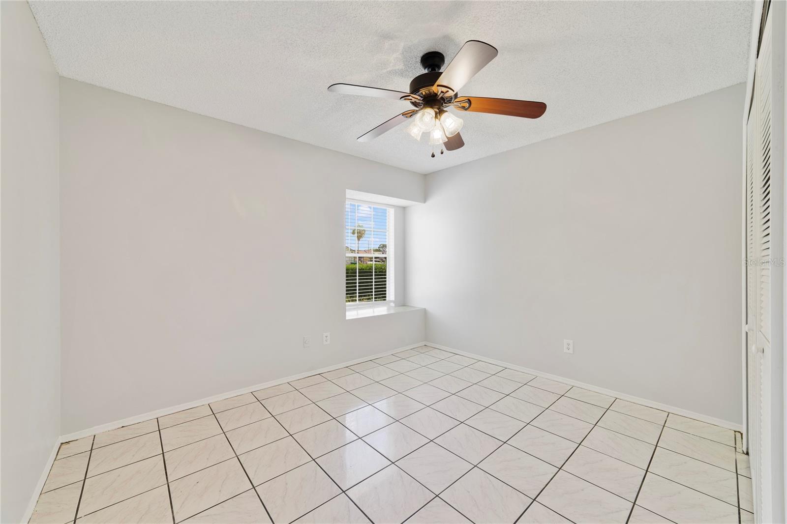 PINEY WOODS POINT - Residential
