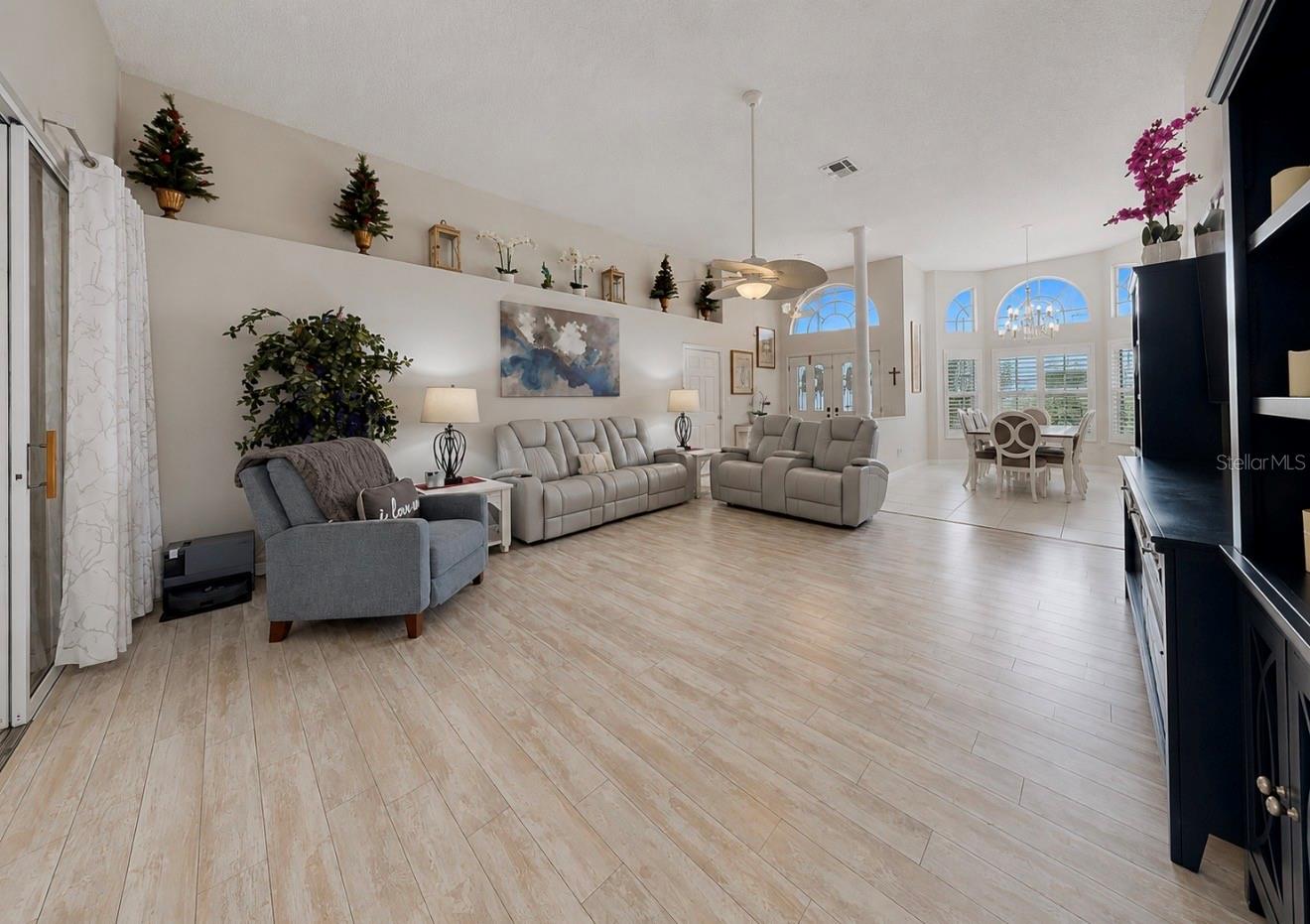SUN CITY CENTER UNIT 52 - Residential