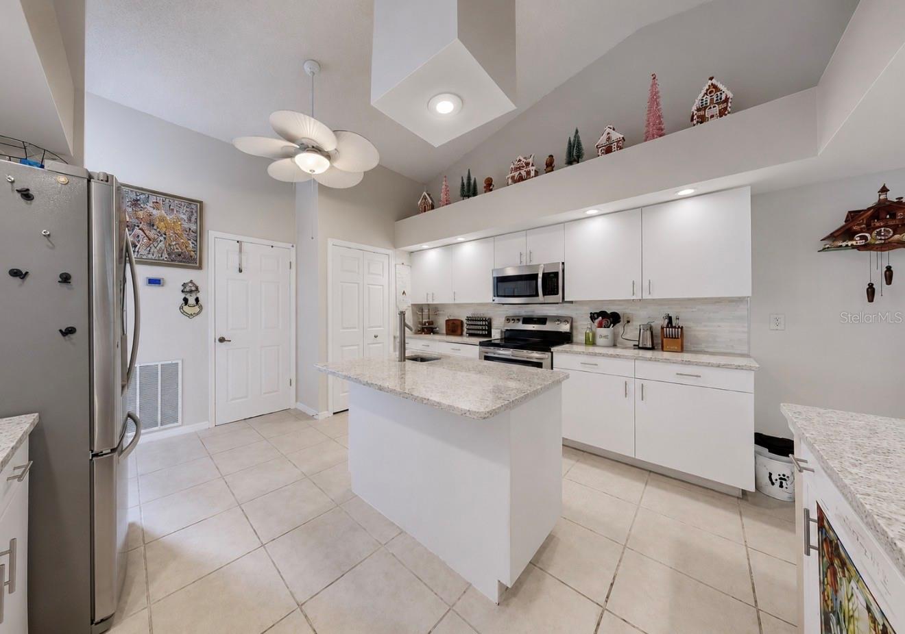 SUN CITY CENTER UNIT 52 - Residential