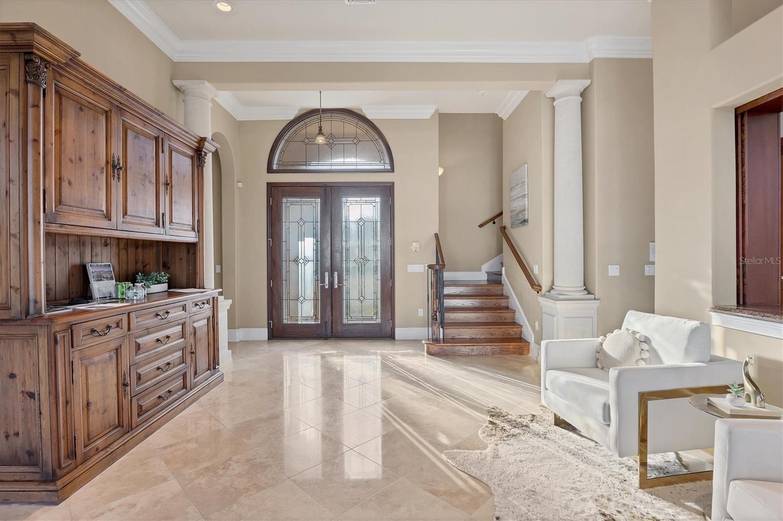 COUNTRY CLUB SHORES - Residential