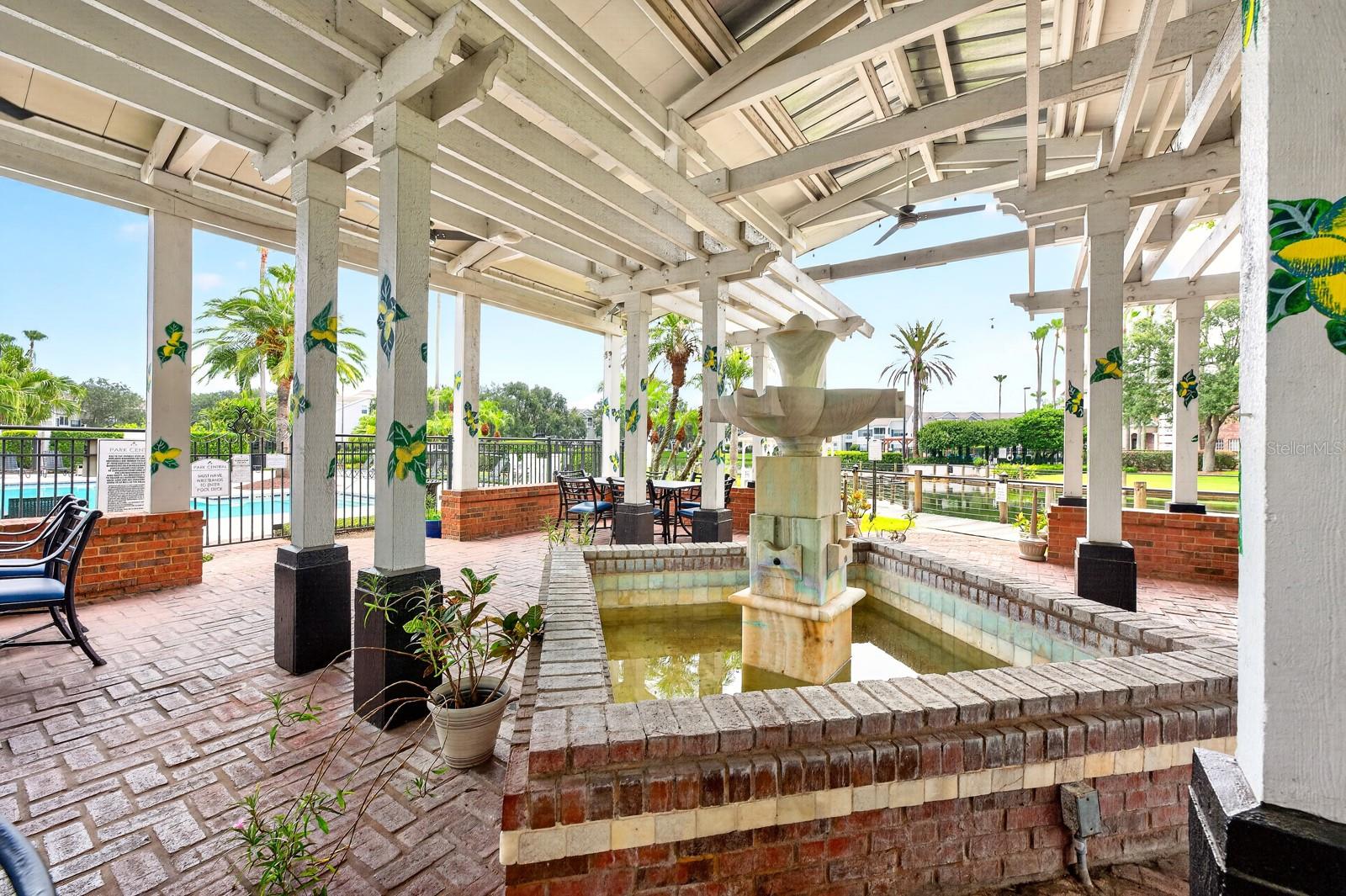 CHARLES TOWNE/PK CENTRAL CONDO - Residential