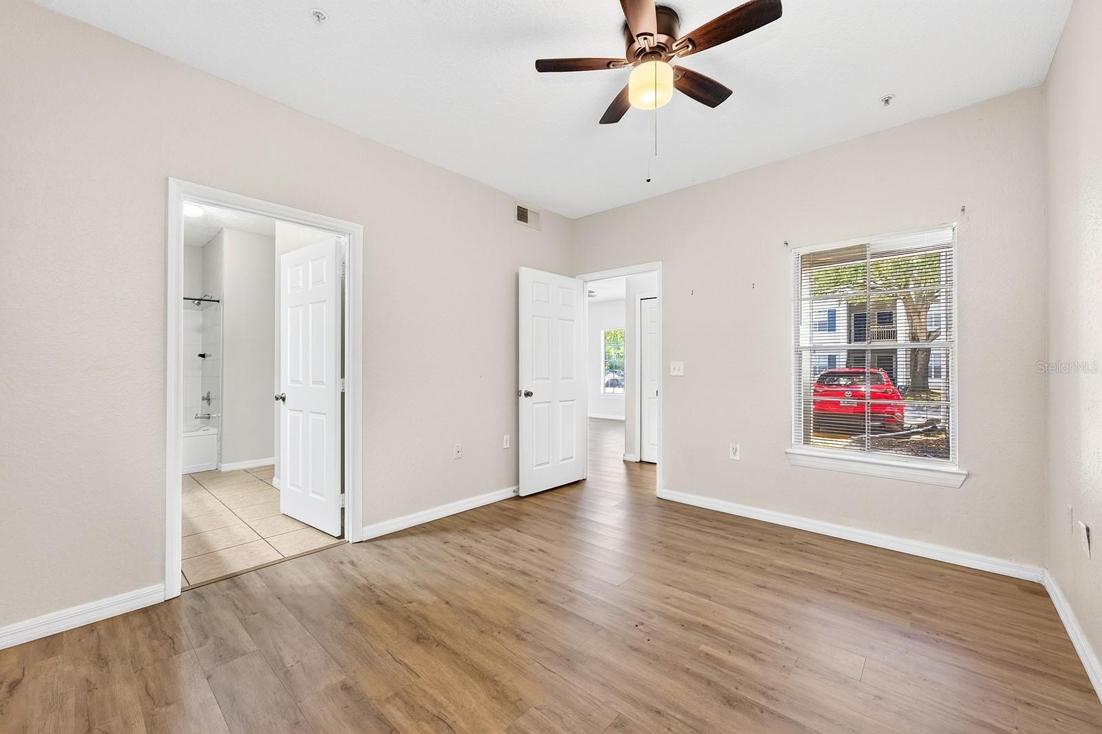 CHARLES TOWNE/PK CENTRAL CONDO - Residential
