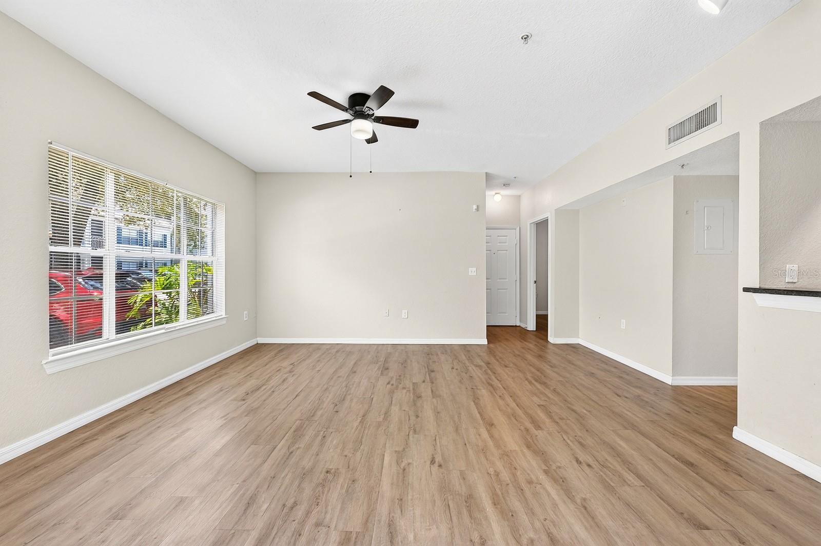 CHARLES TOWNE/PK CENTRAL CONDO - Residential