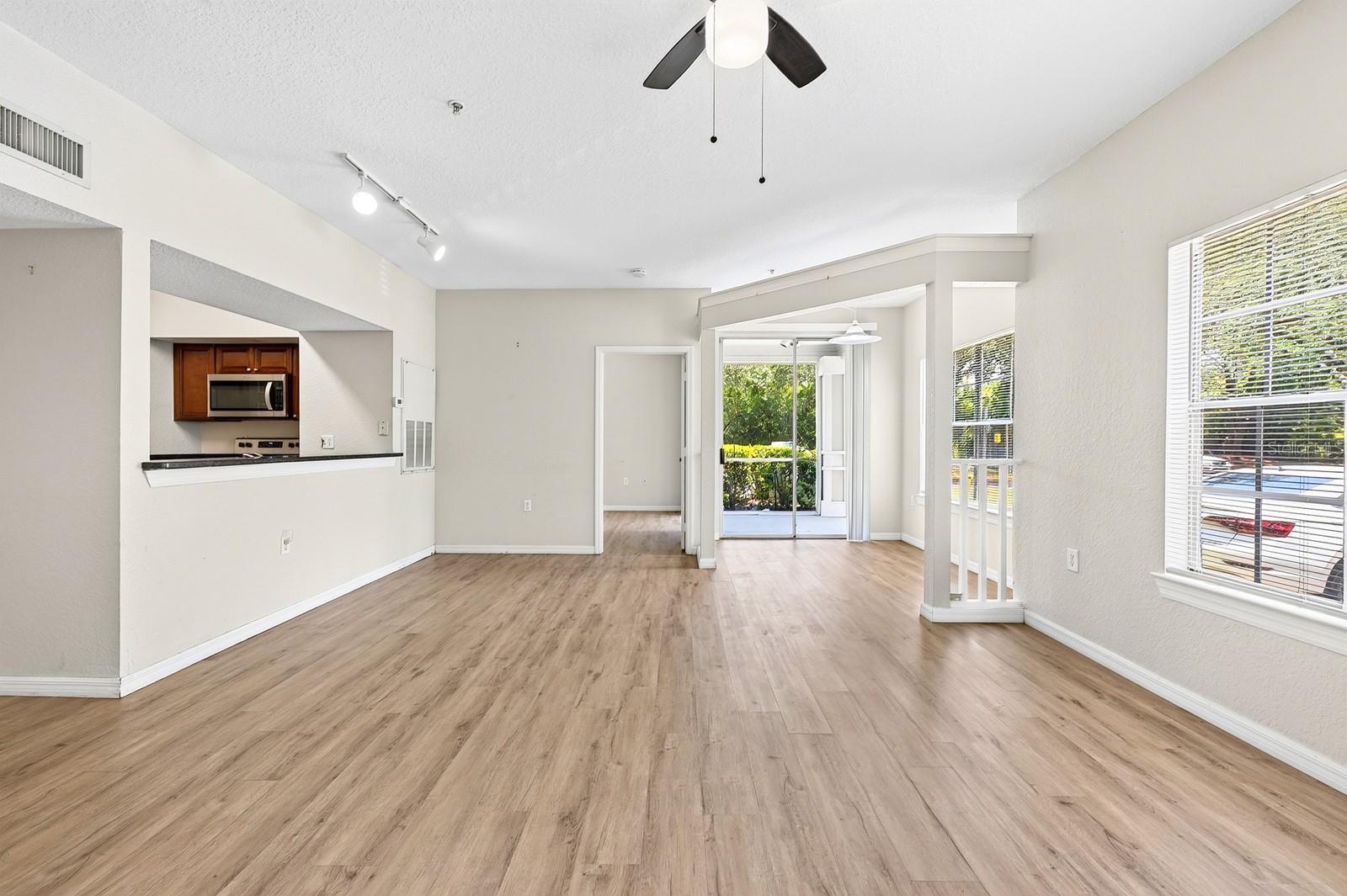 CHARLES TOWNE/PK CENTRAL CONDO - Residential