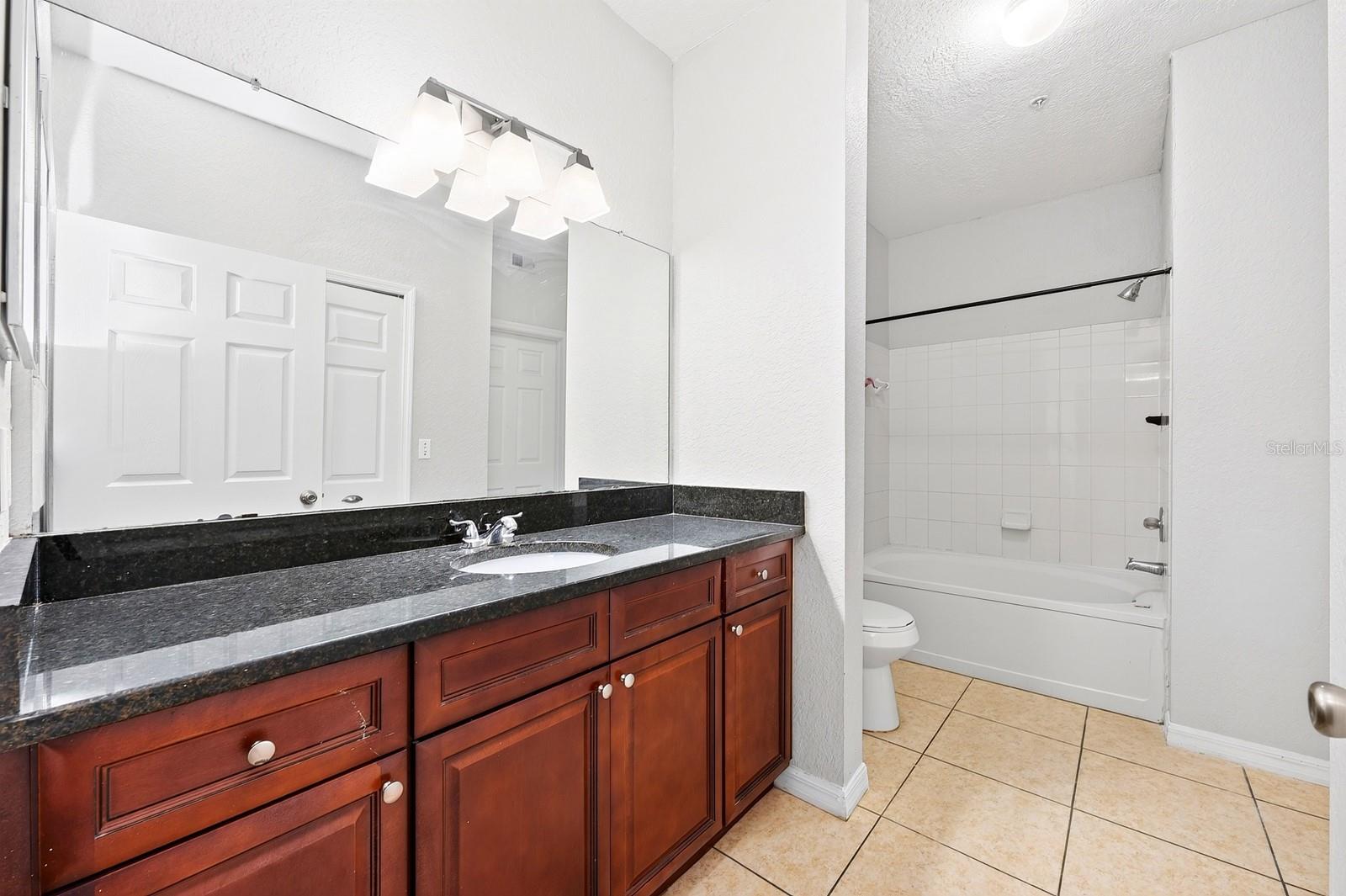 CHARLES TOWNE/PK CENTRAL CONDO - Residential