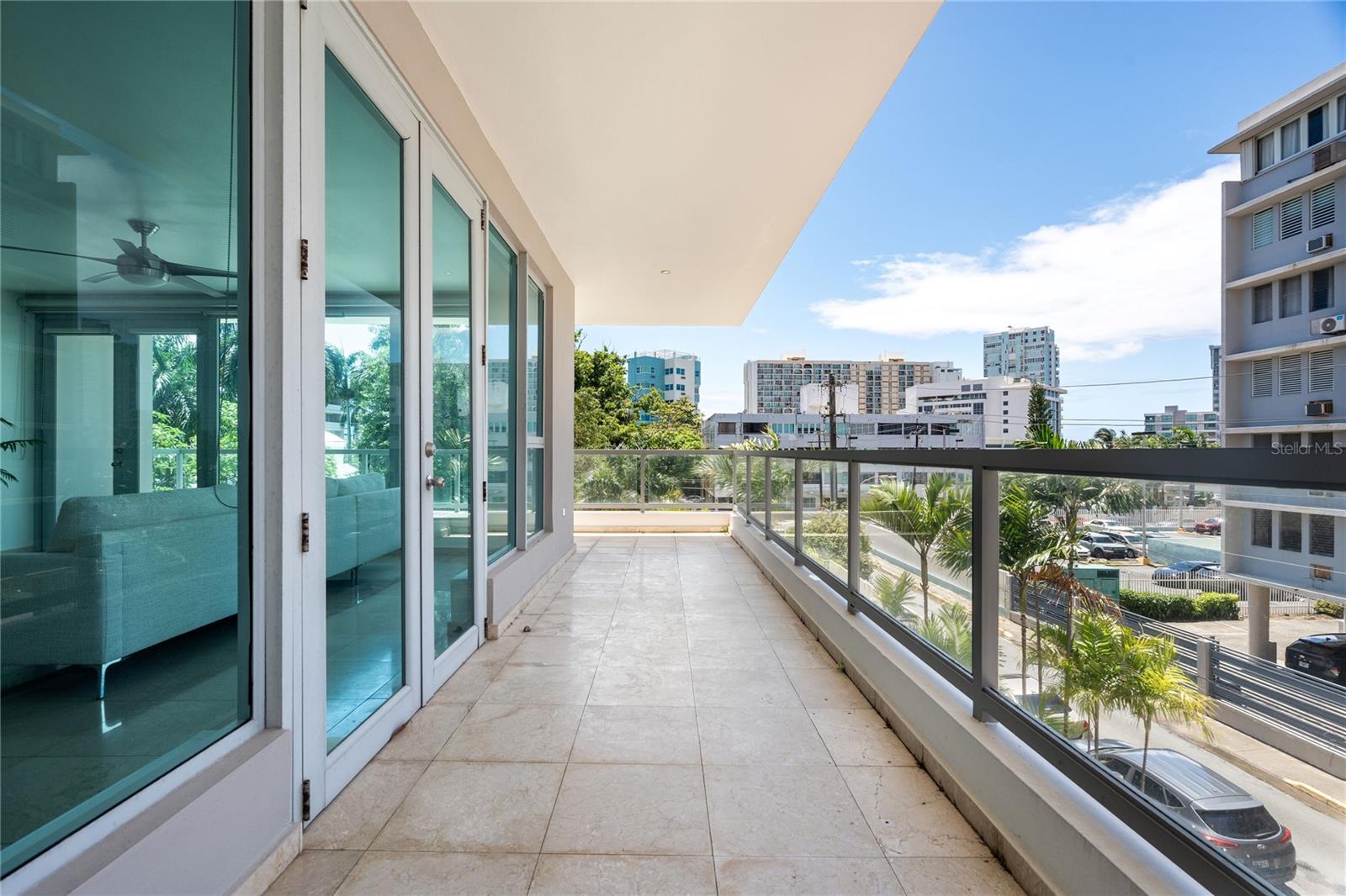 OCEAN BLUE TOWERS - Residential