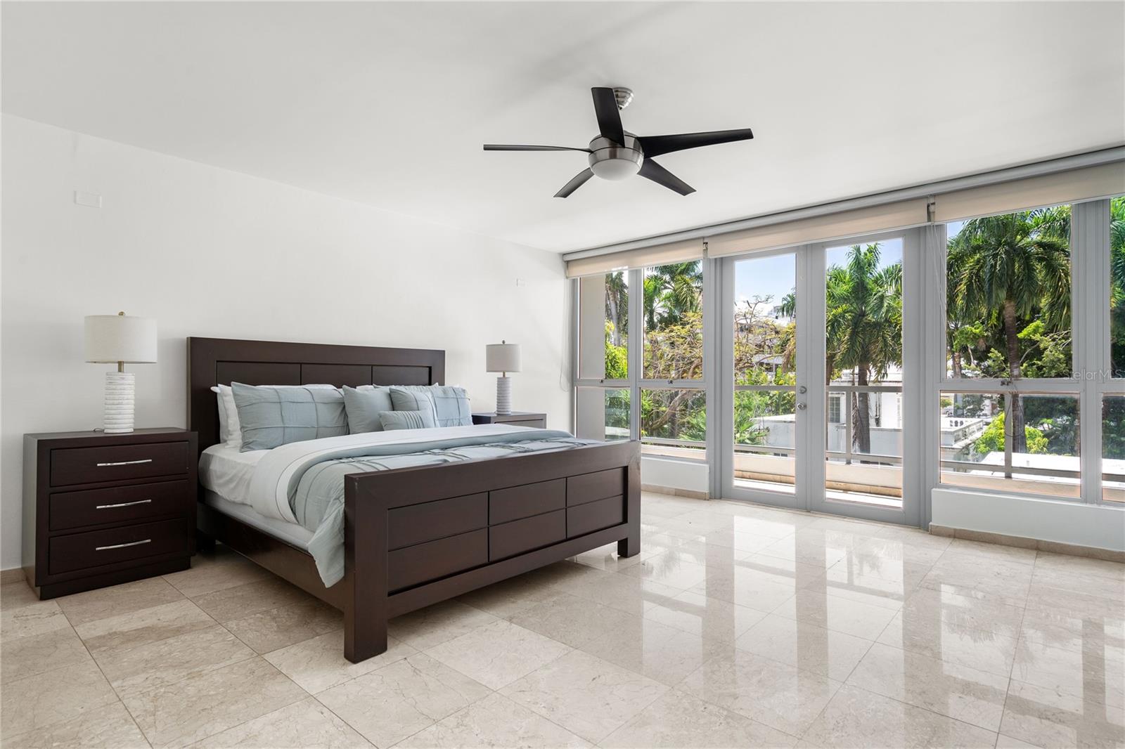 OCEAN BLUE TOWERS - Residential