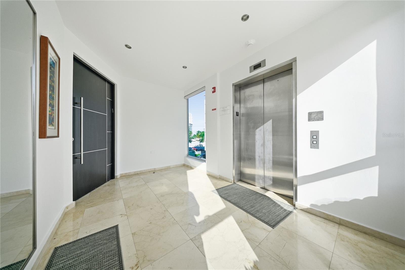OCEAN BLUE TOWERS - Residential