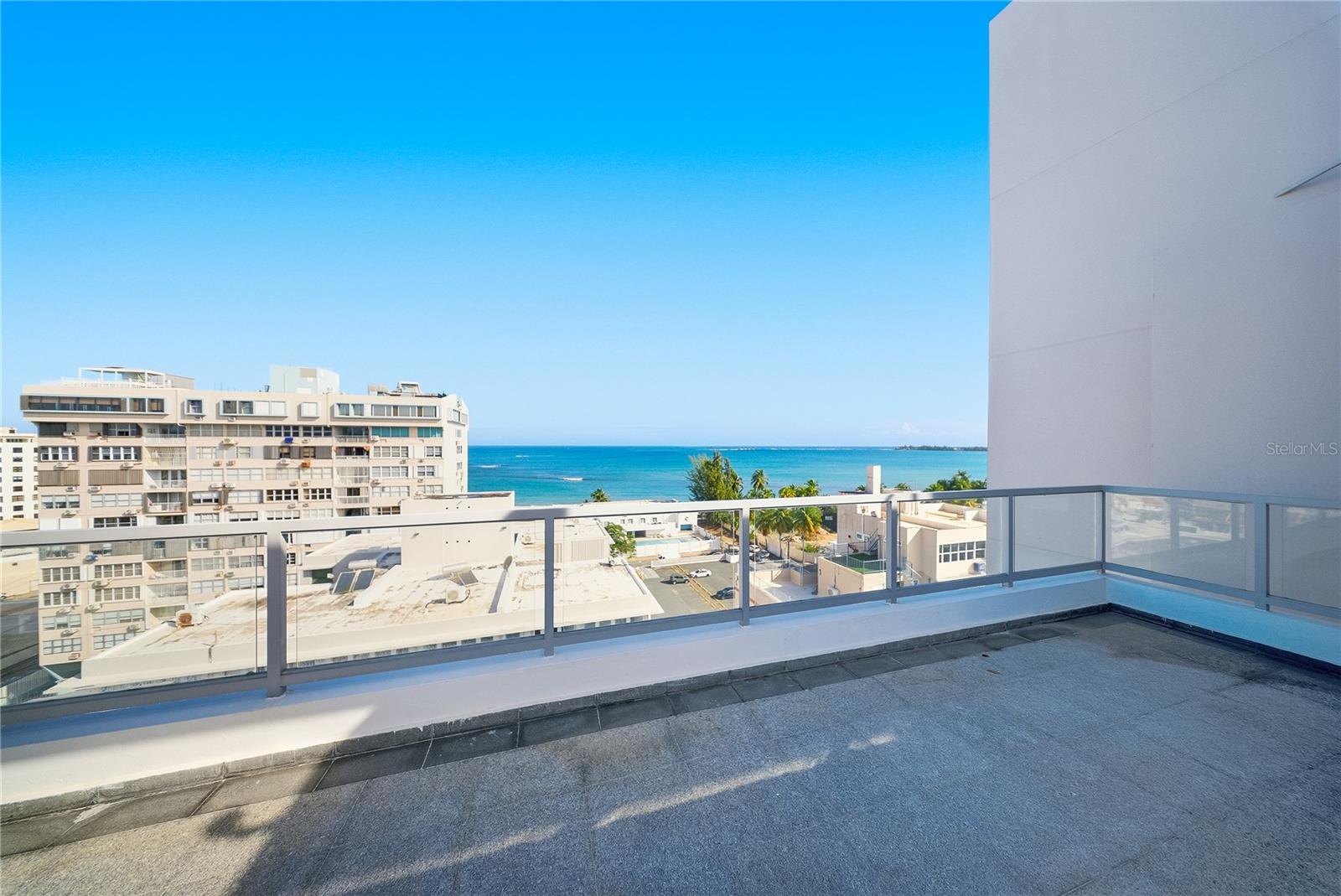 OCEAN BLUE TOWERS - Residential