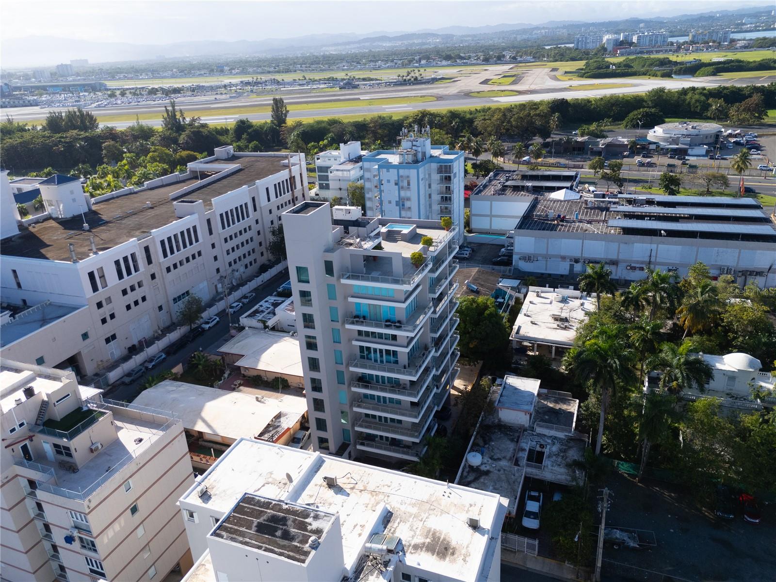 OCEAN BLUE TOWERS - Residential