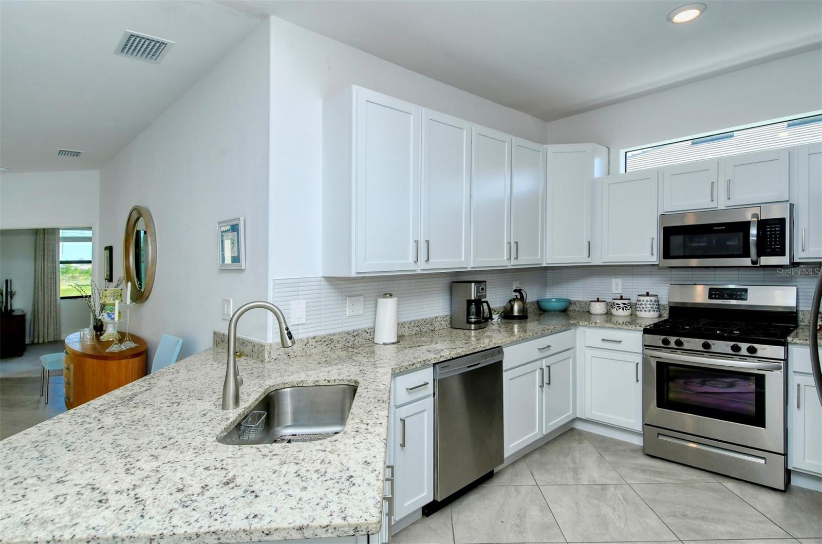 LORRAINE LAKES PH I - Residential