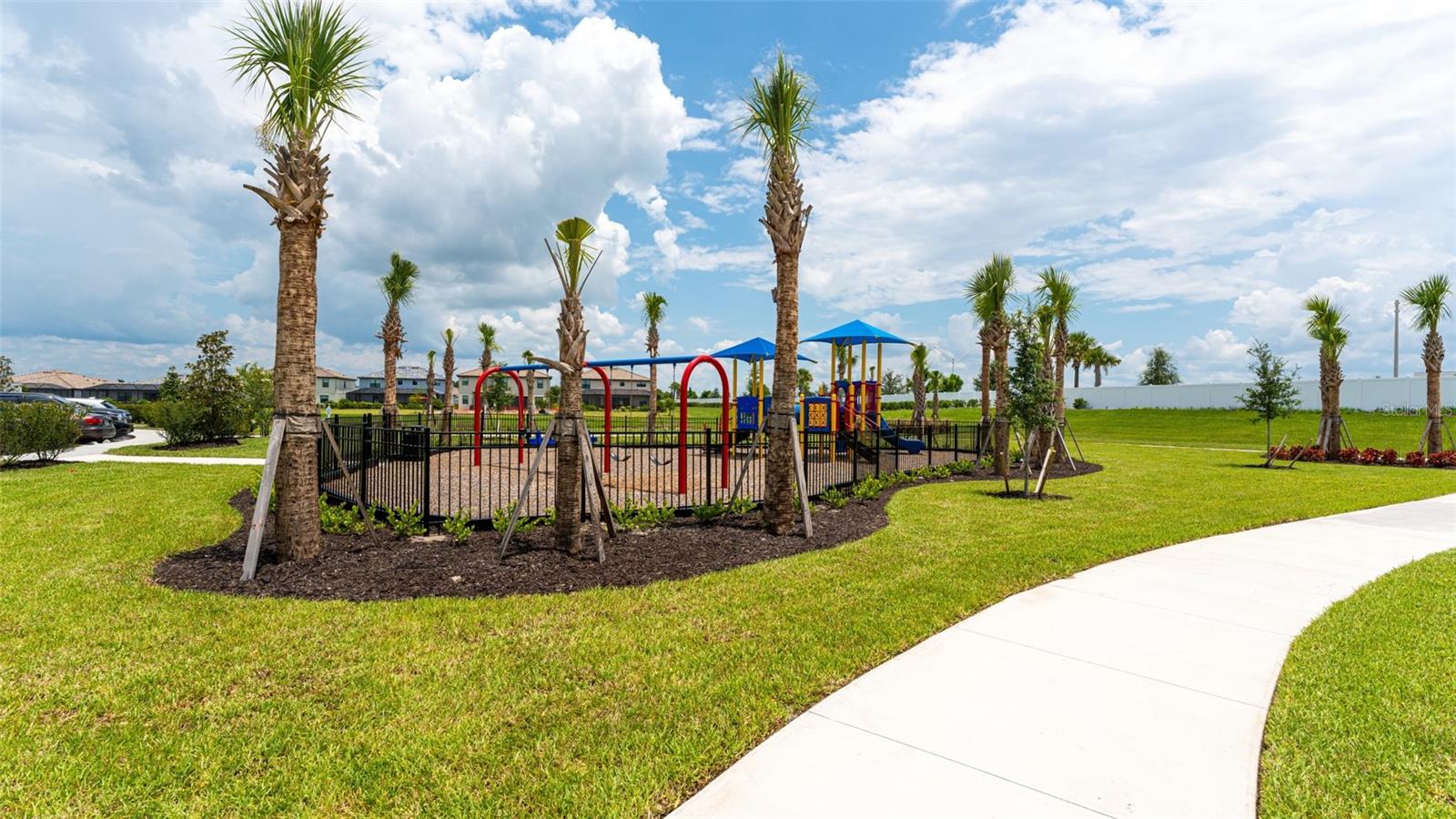 LORRAINE LAKES PH I - Residential
