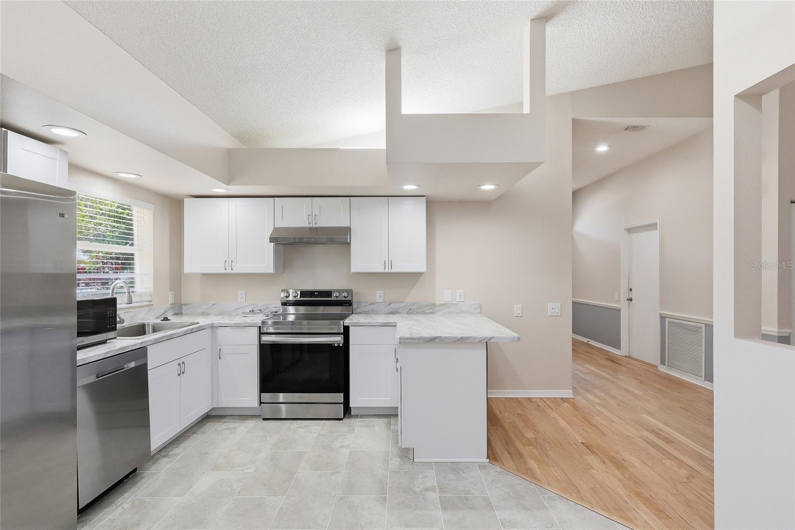 RANDOM OAKS PH I - Residential