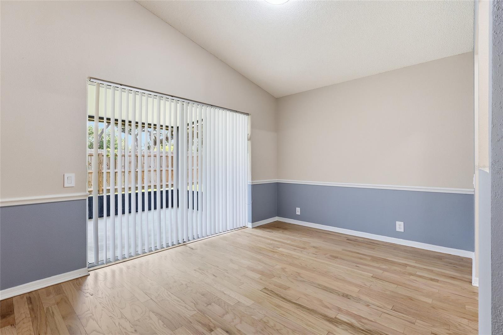 RANDOM OAKS PH I - Residential