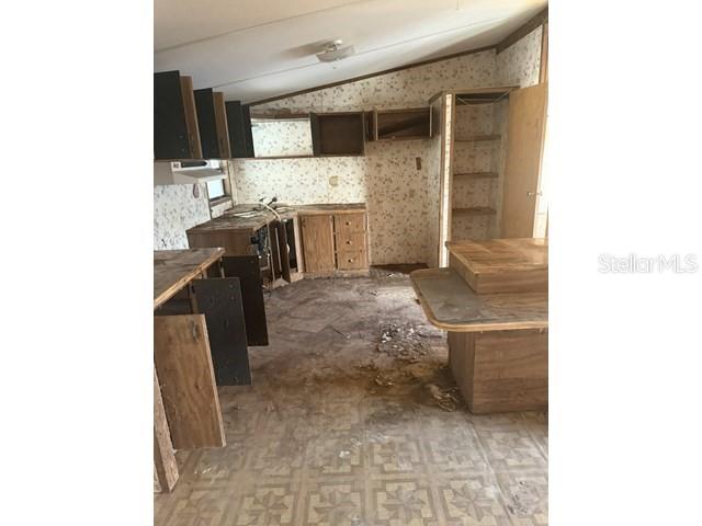 SANDALWOOD MOBILE HOME - Residential