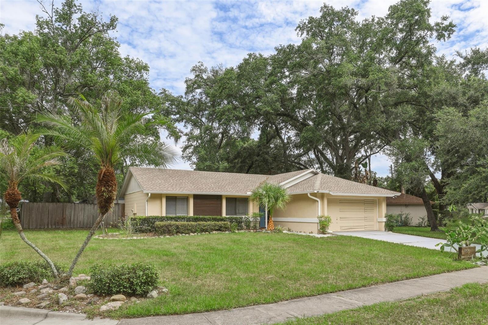 RIVERSIDE WOODS - Residential