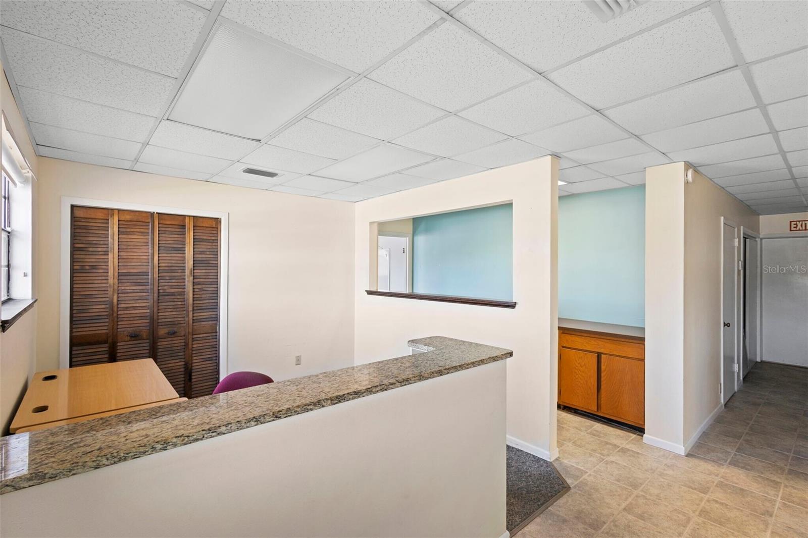 DENNISTONS ORANGE CITY DELAND FARMS - Commercial Lease
