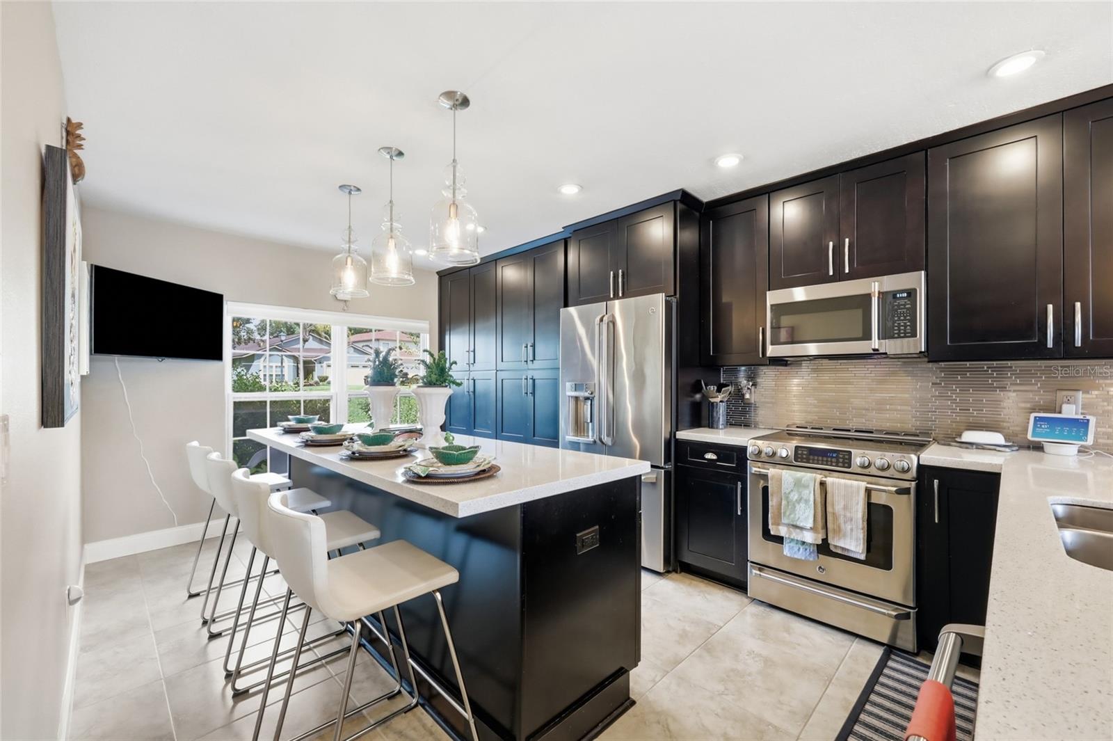 PEMBROOKE - Residential