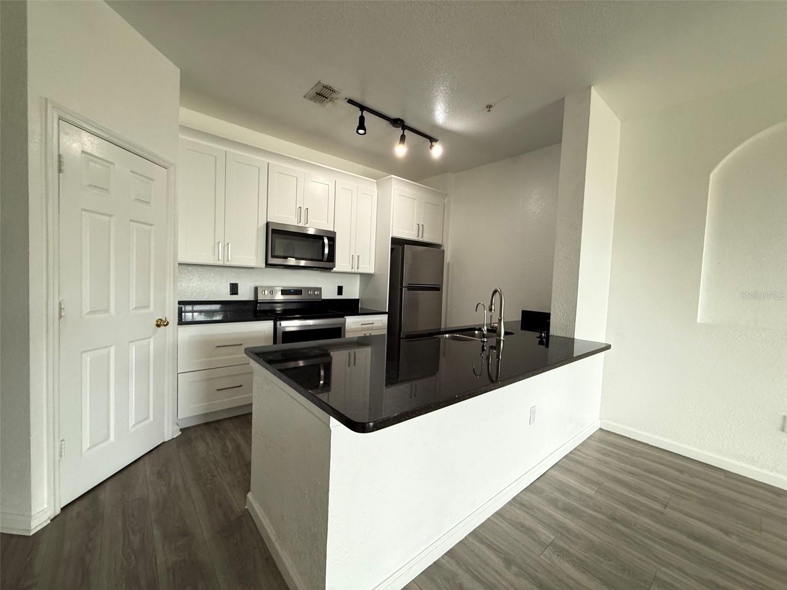 HORIZONS/VISTA LAKES PH 03 - Residential