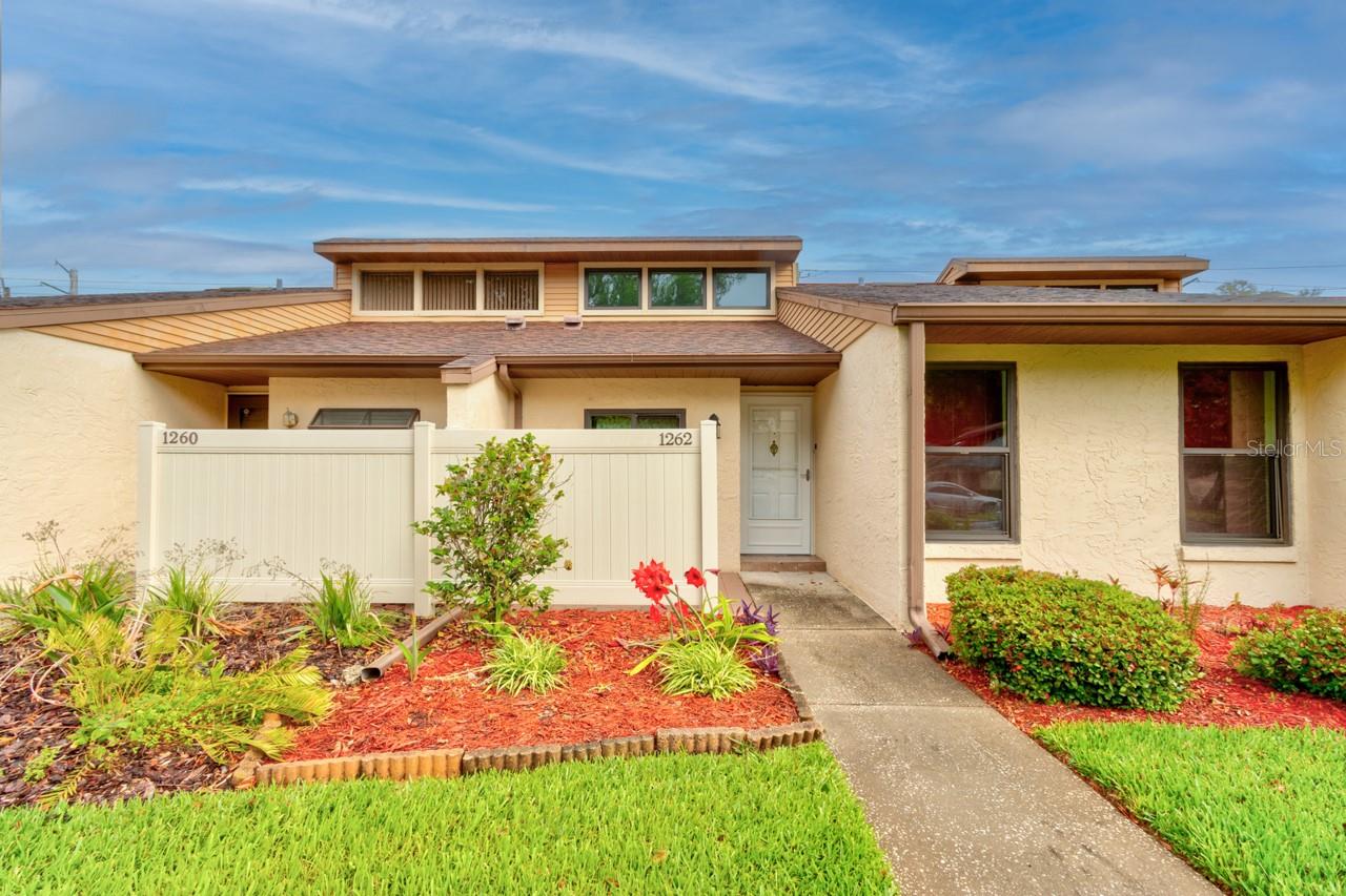 CHARTER OAKS TWNHMS - Residential