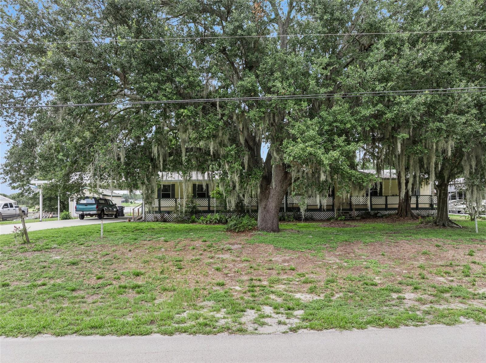 LAKEWOOD ACRES - Residential