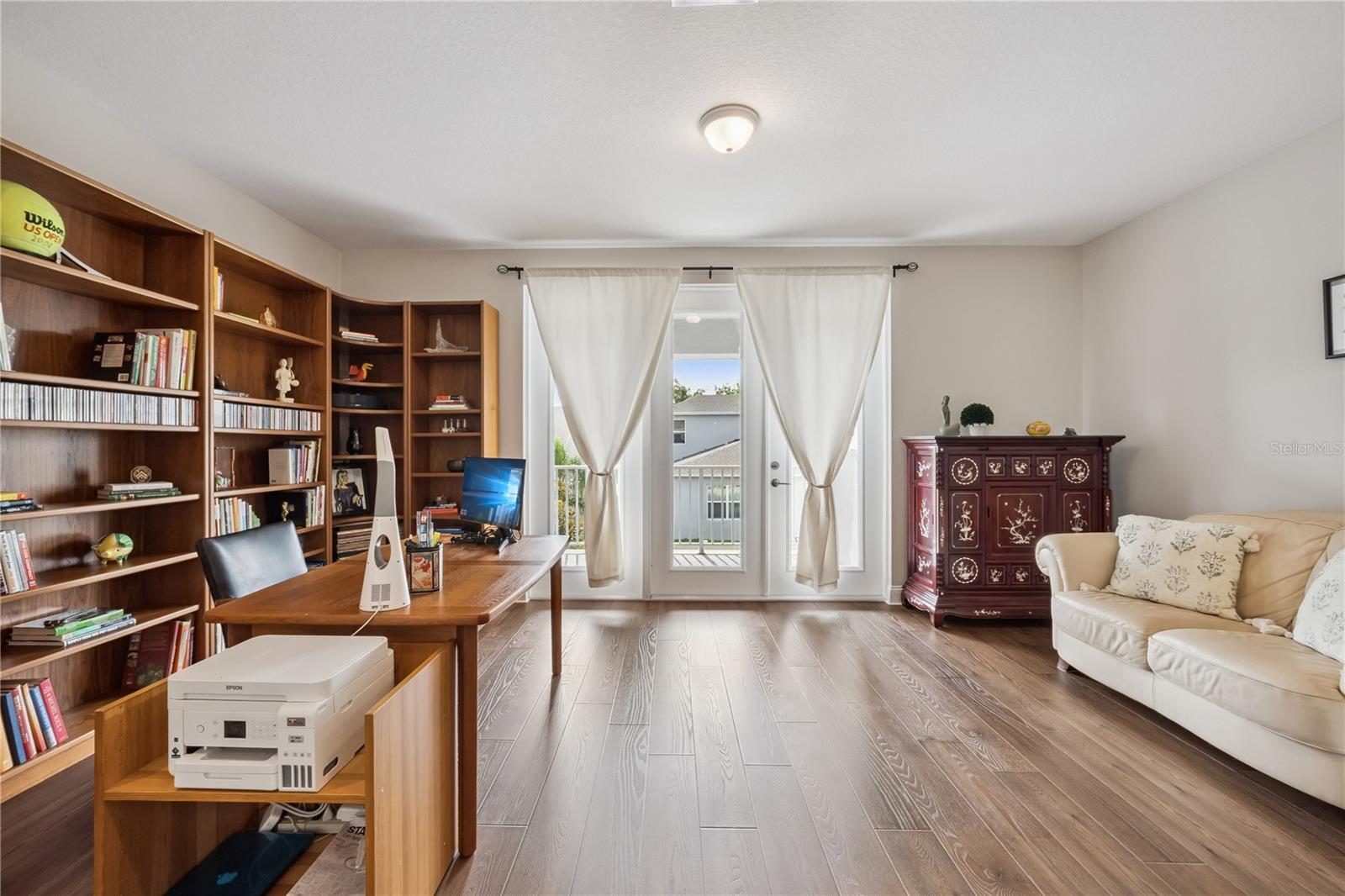 HULL ISLAND AT OAKLAND - Residential