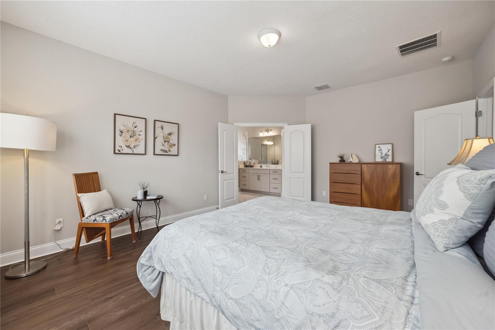 HULL ISLAND AT OAKLAND - Residential