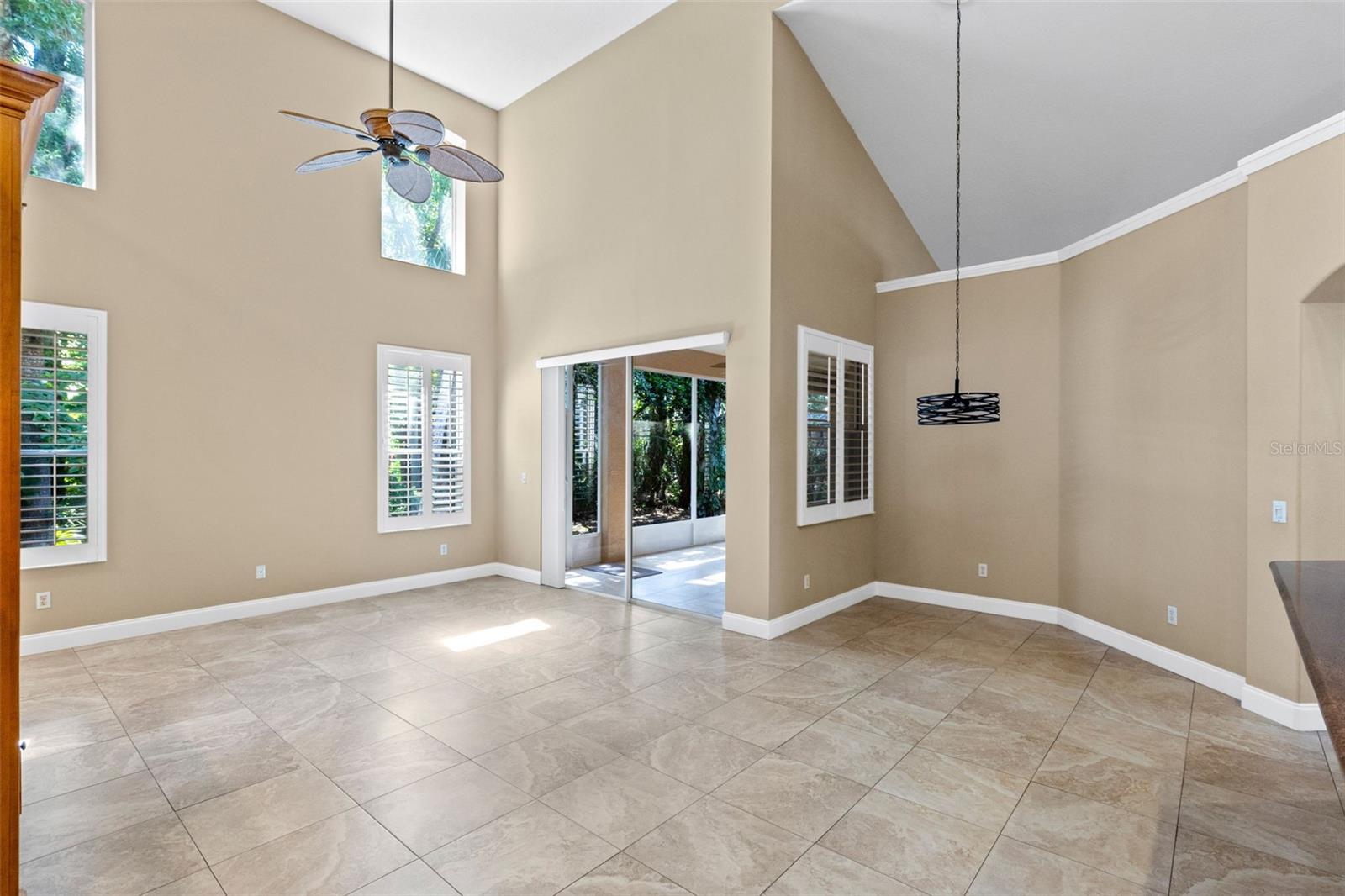 WINDING HOLLOW UNIT 2 - Residential