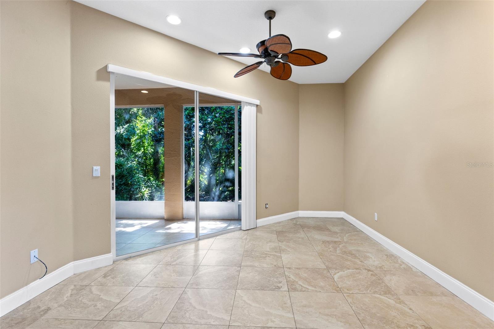 WINDING HOLLOW UNIT 2 - Residential