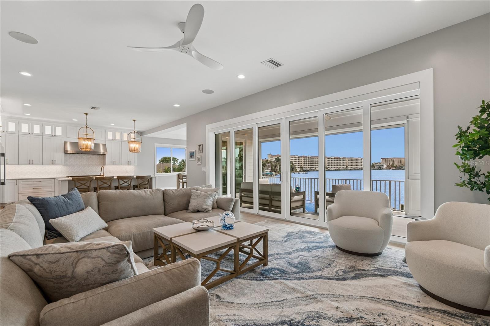 HARBOR SHORES 4TH ADD - Residential