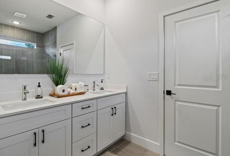 MARION OAKS UN 12 - Residential