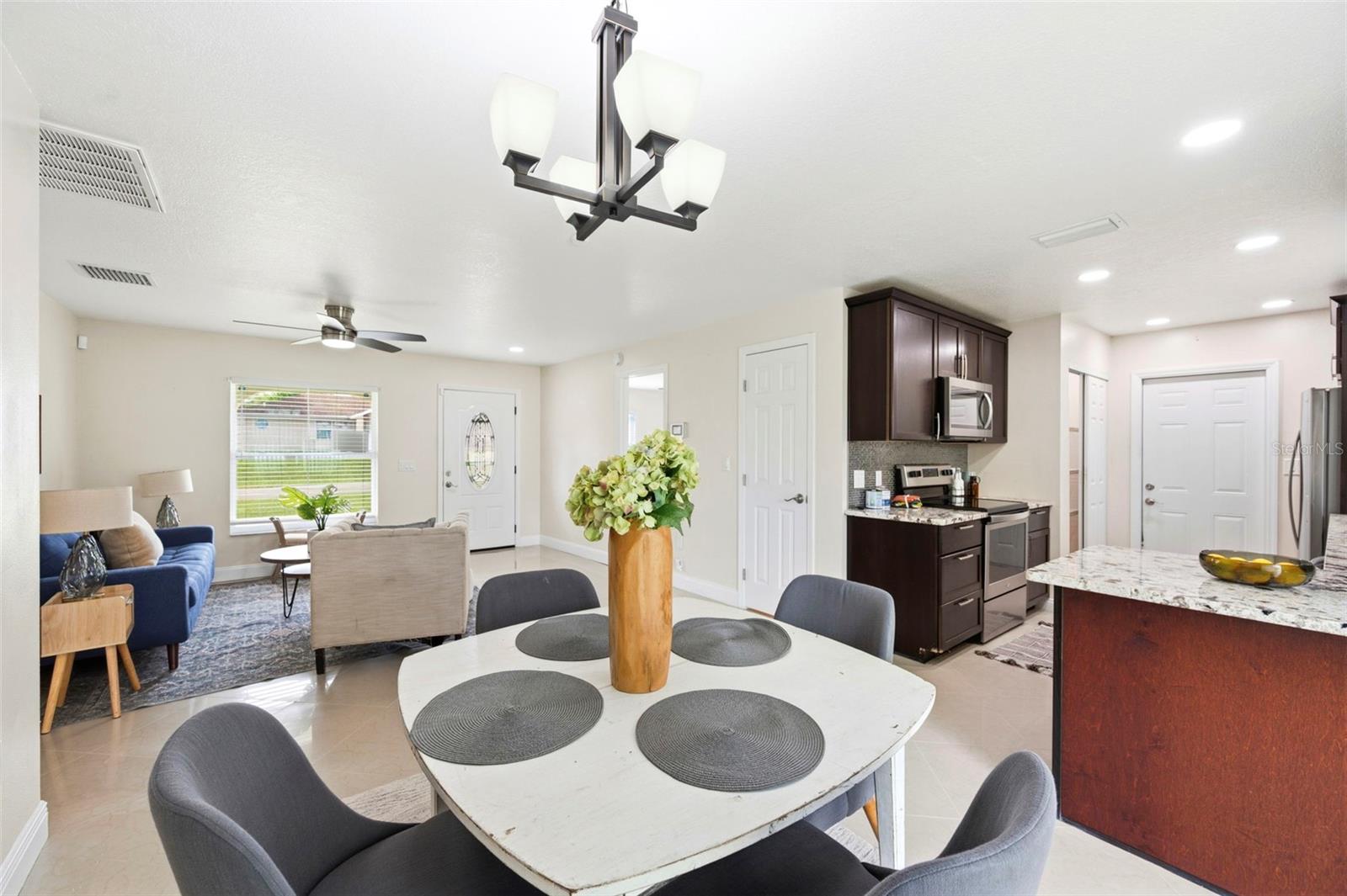 SPRING HILL - Residential
