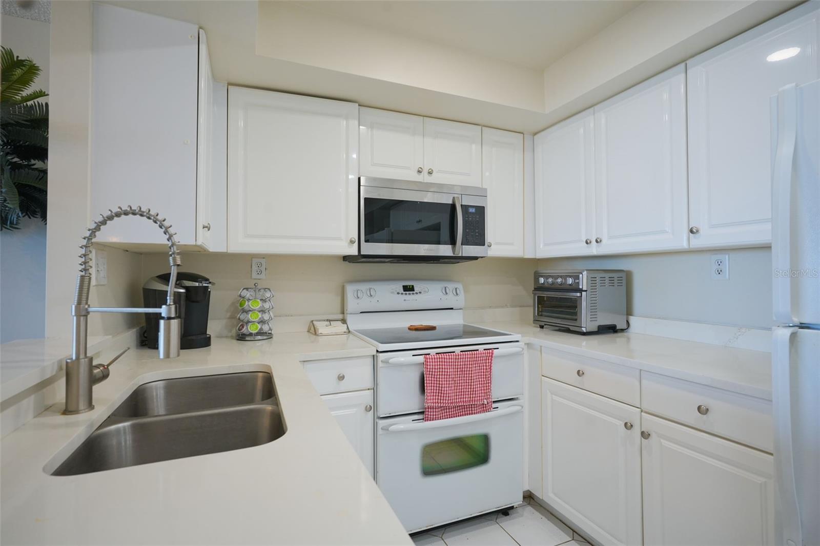 STARBOARD TOWER - Residential