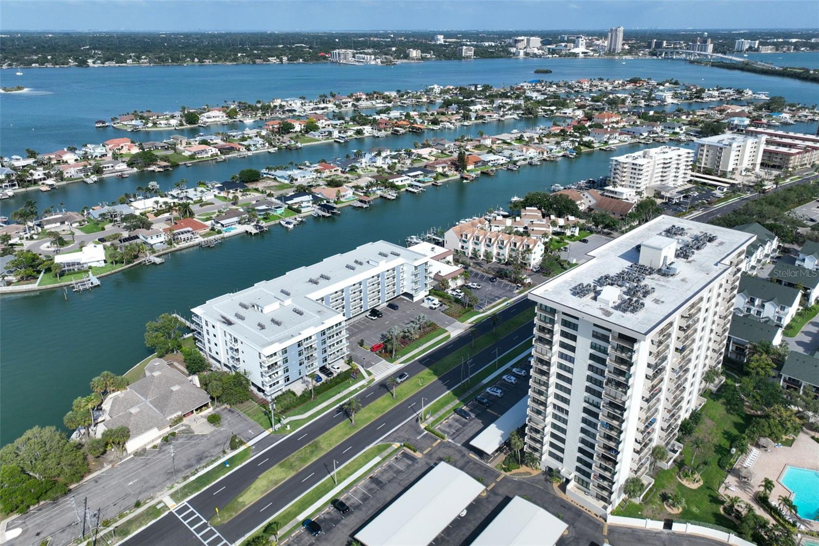 STARBOARD TOWER - Residential