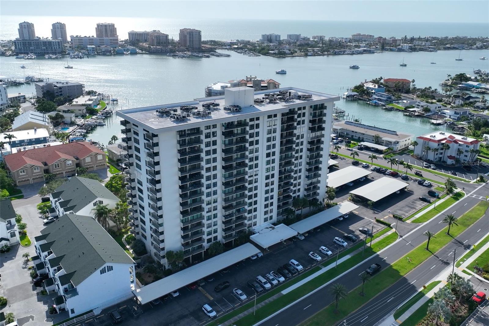 STARBOARD TOWER - Residential
