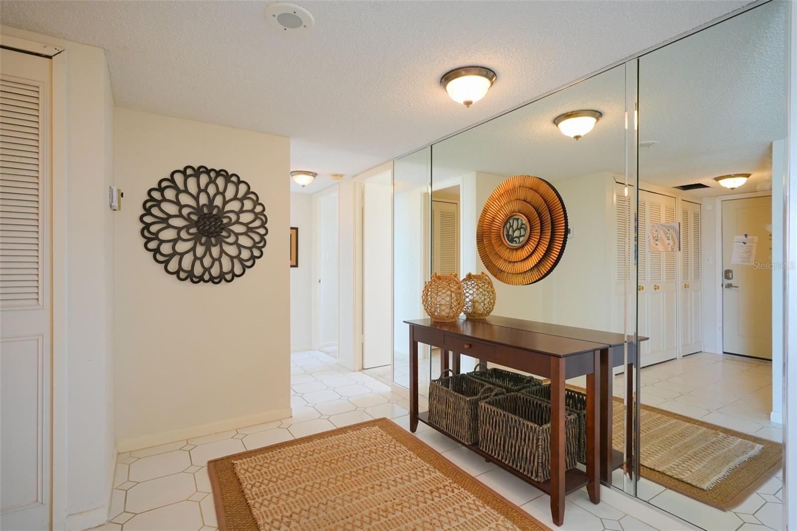 STARBOARD TOWER - Residential