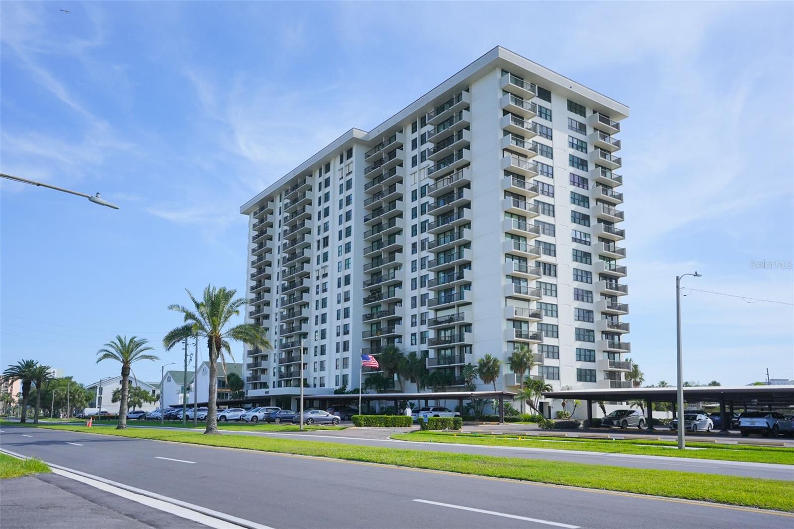 STARBOARD TOWER - Residential