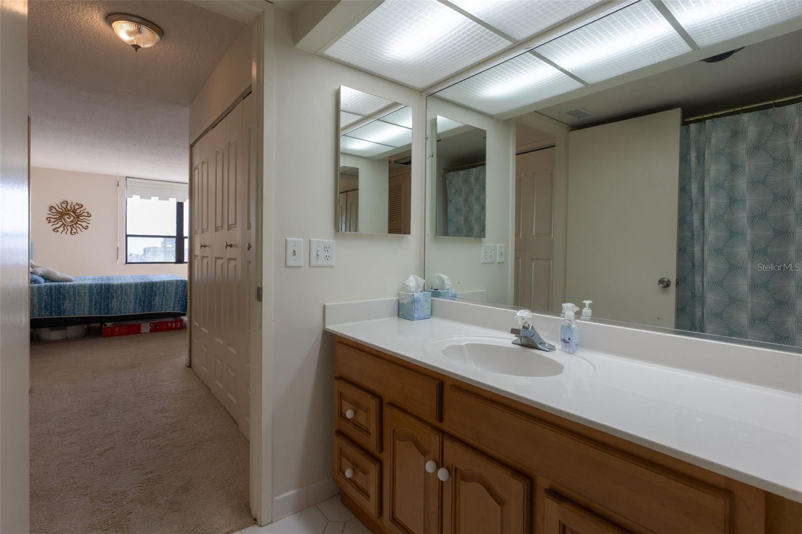 STARBOARD TOWER - Residential