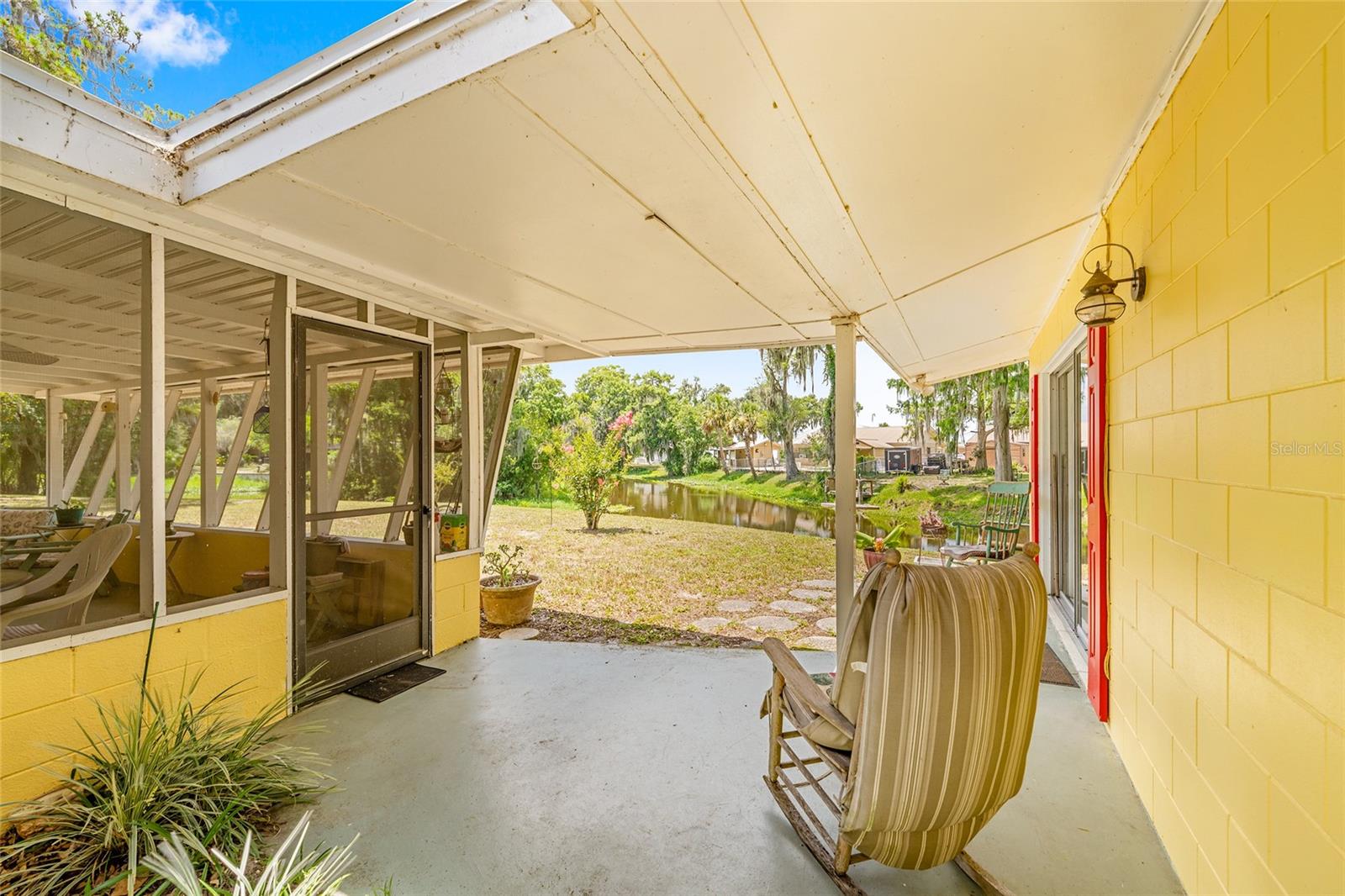 TRACYS POINT 2ND ADD - Residential