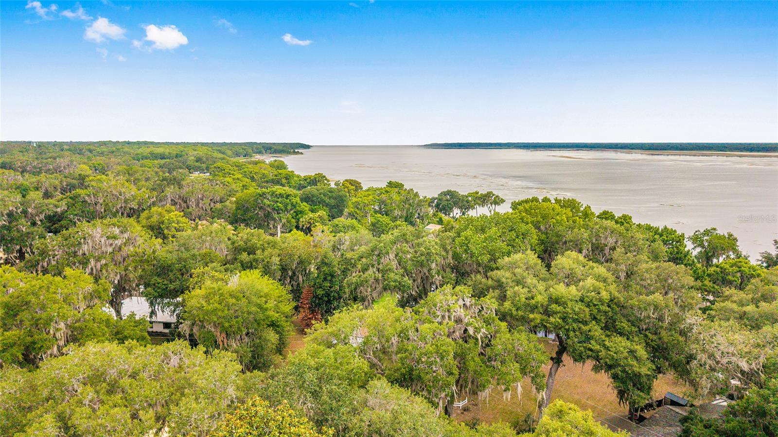 TRACYS POINT 2ND ADD - Residential