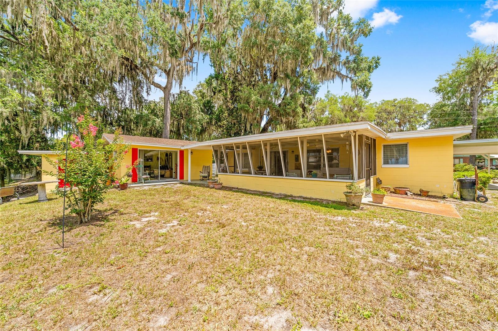 TRACYS POINT 2ND ADD - Residential