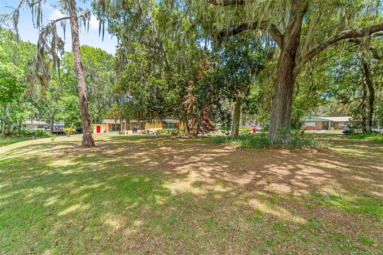 TRACYS POINT 2ND ADD - Residential