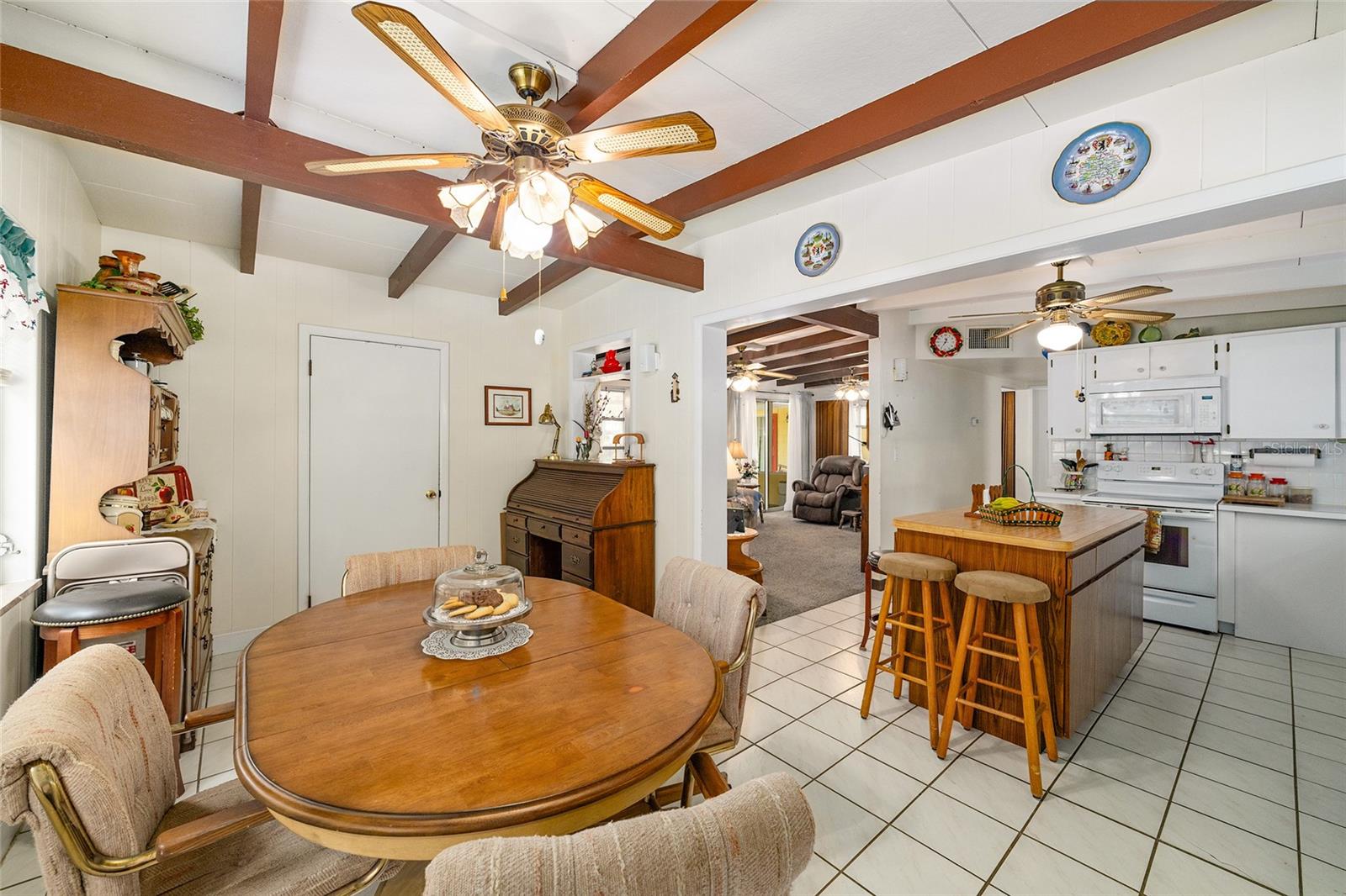 TRACYS POINT 2ND ADD - Residential