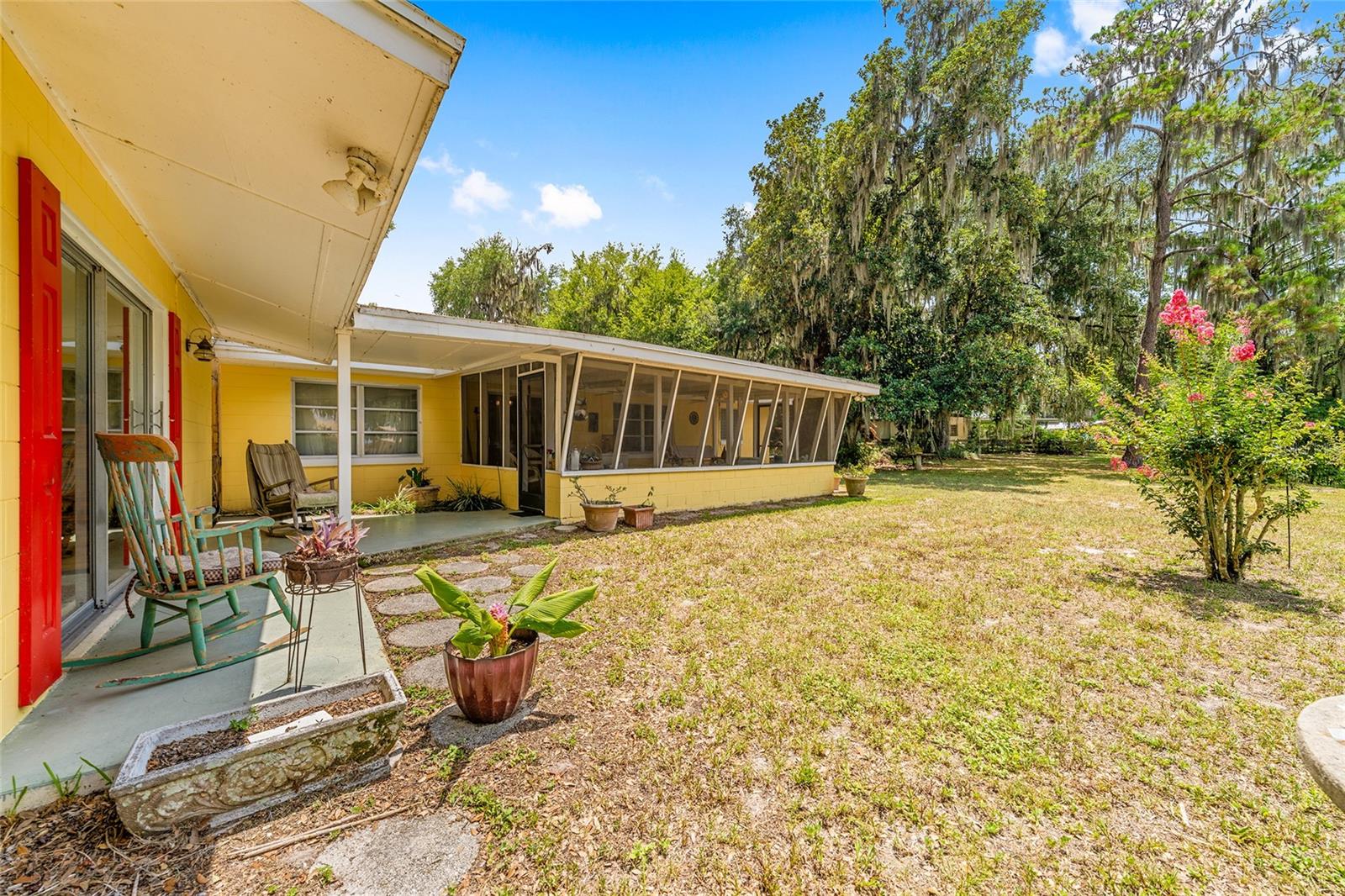 TRACYS POINT 2ND ADD - Residential
