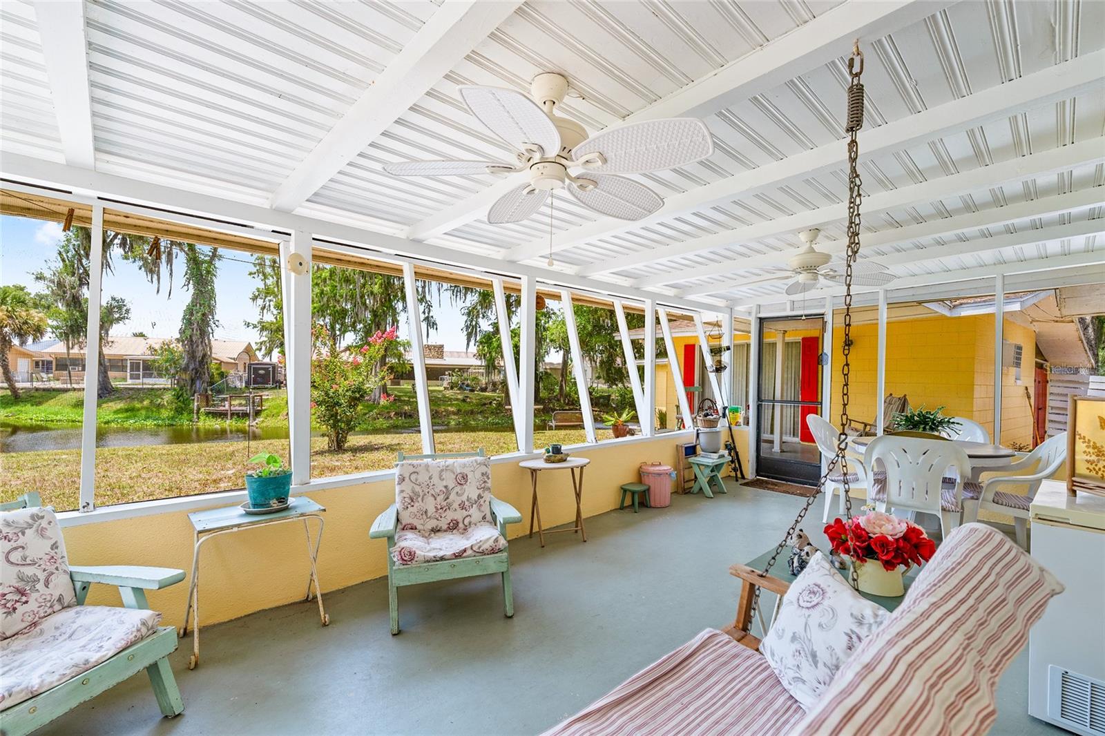 TRACYS POINT 2ND ADD - Residential