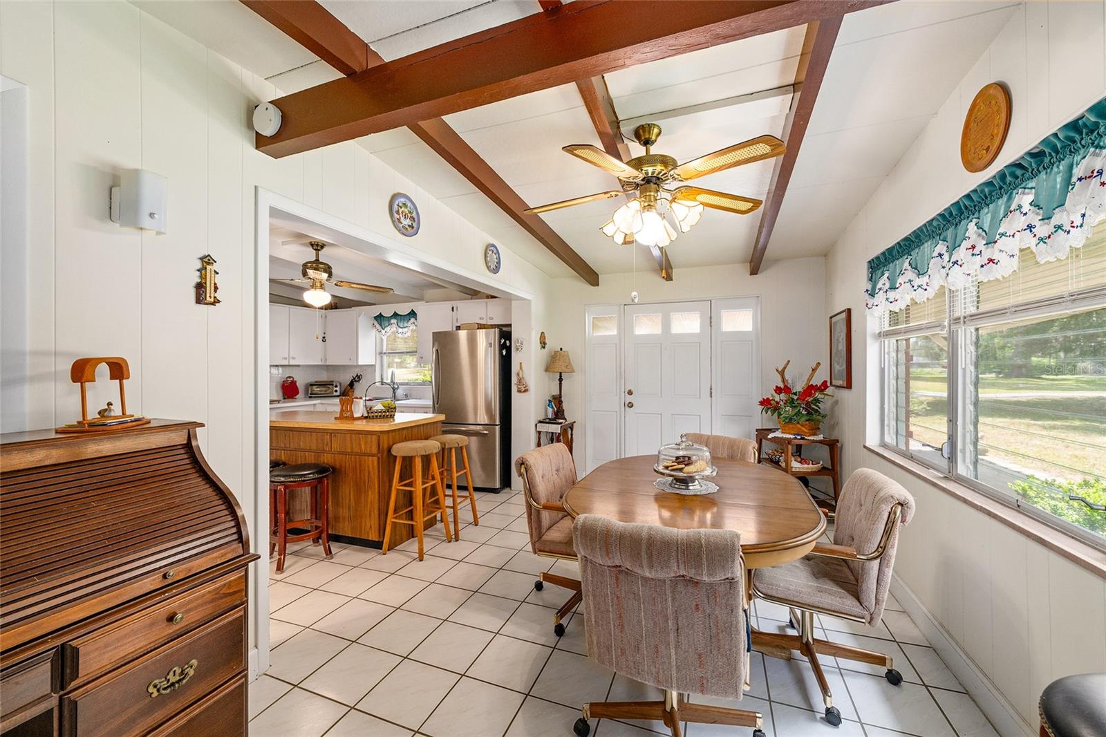 TRACYS POINT 2ND ADD - Residential