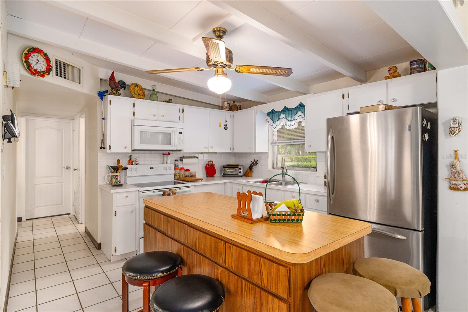 TRACYS POINT 2ND ADD - Residential